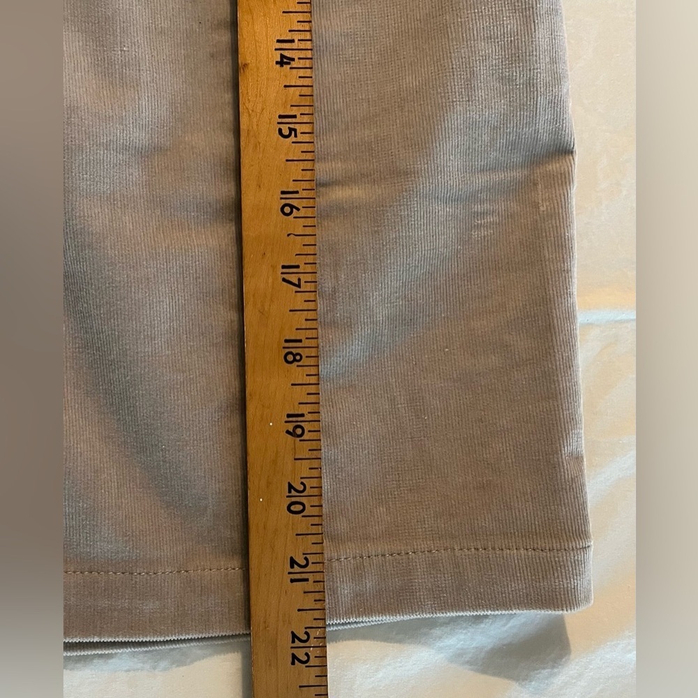 Orvis Women’s Brown Corduroy-Style Skirt, Soft 97% Cotton 3% Spandex; Size 6 - Picture 8 of 8